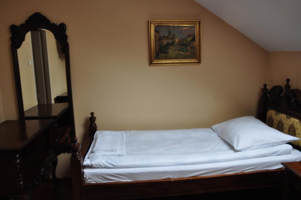 Ostoya Inn & Granary Jasionka Ruang foto
