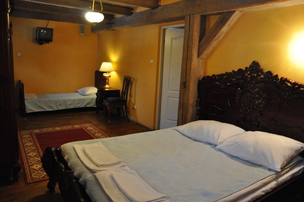 Ostoya Inn & Granary Jasionka Ruang foto
