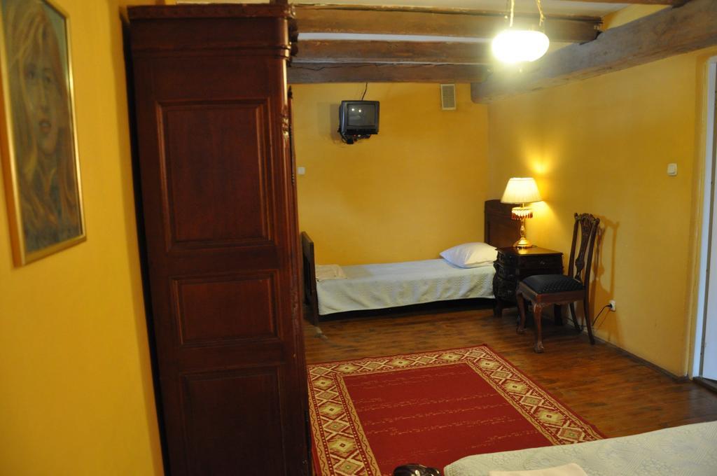 Ostoya Inn & Granary Jasionka Ruang foto