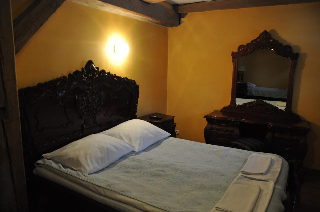 Ostoya Inn & Granary Jasionka Ruang foto