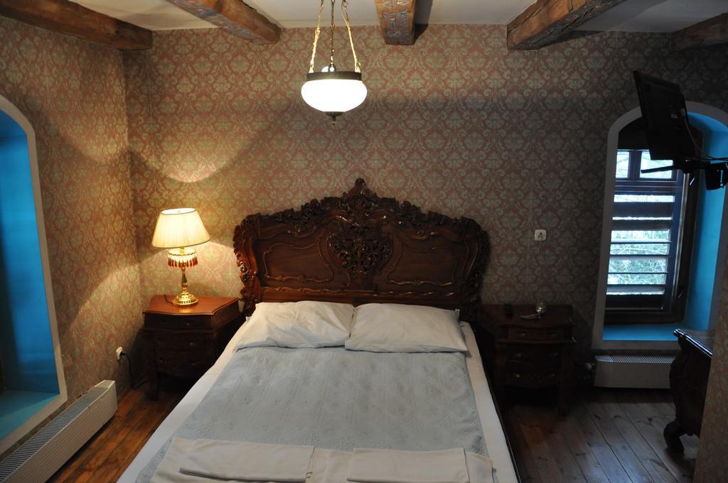 Ostoya Inn & Granary Jasionka Bagian luar foto