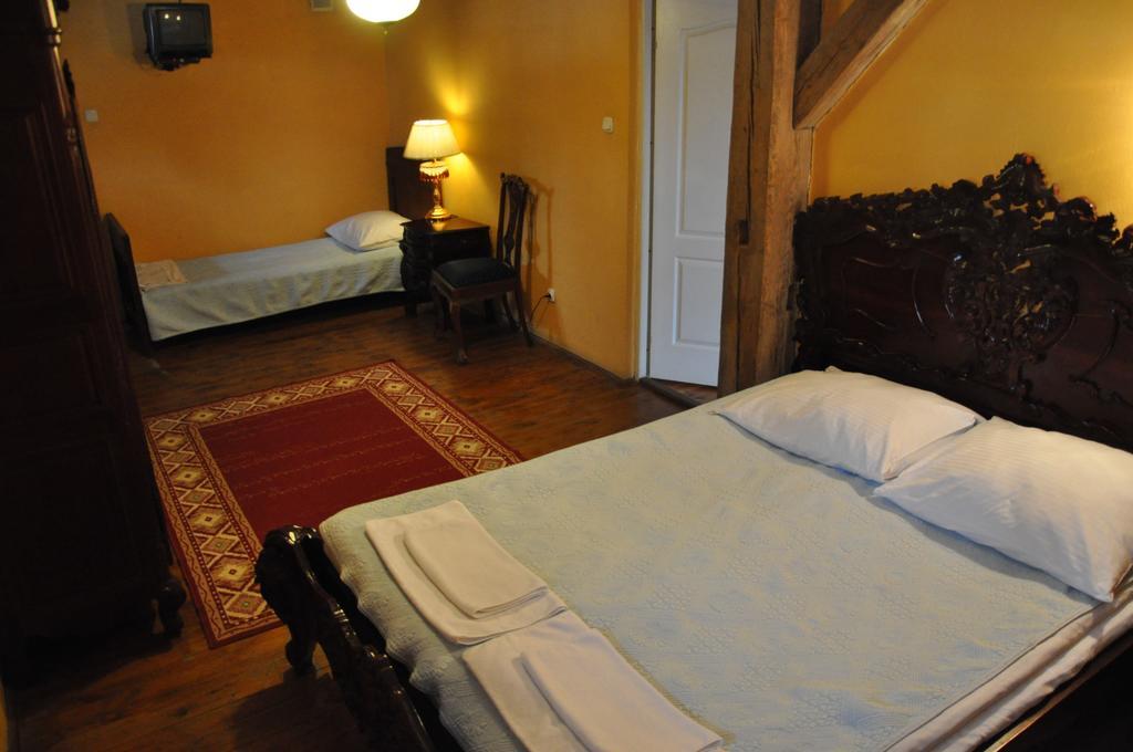Ostoya Inn & Granary Jasionka Ruang foto