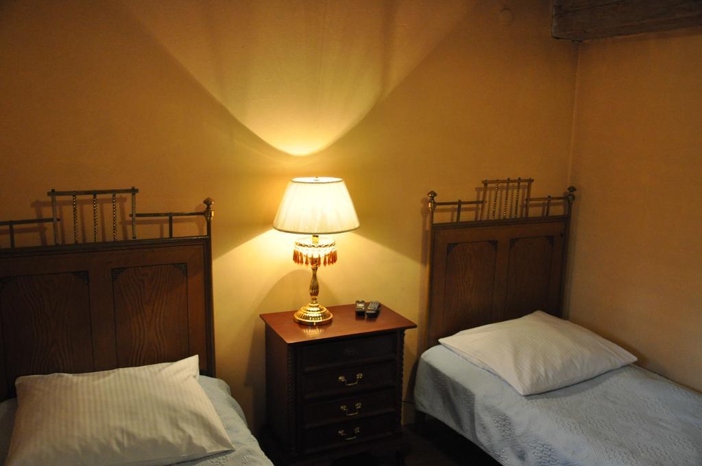 Ostoya Inn & Granary Jasionka Ruang foto
