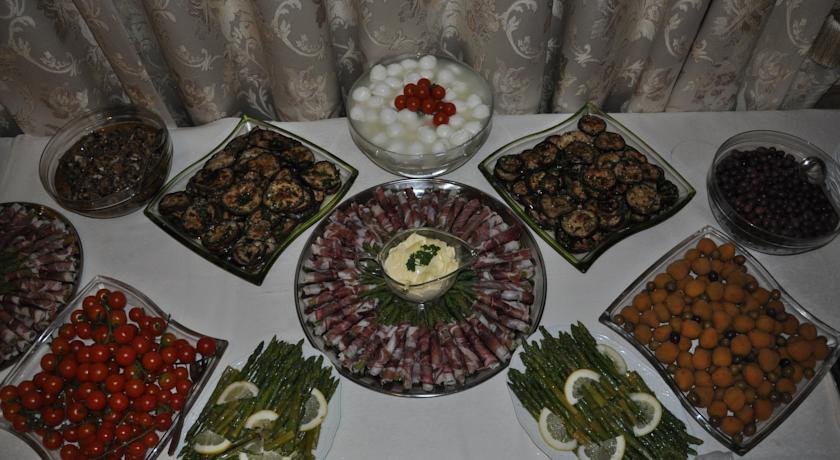 Ostoya Inn & Granary Jasionka Bagian luar foto