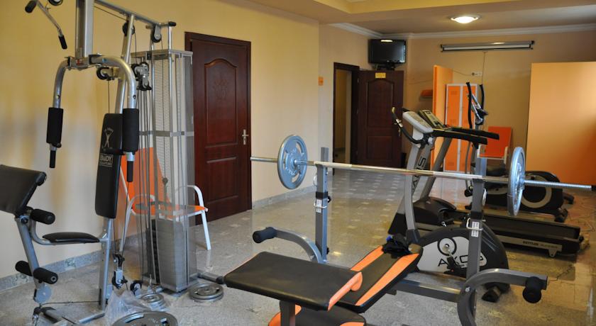 Ostoya Inn & Granary Jasionka Bagian luar foto